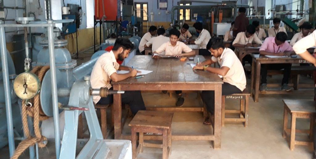 Government Polytechnic College Perithalmanna Academic Facilities photo 4